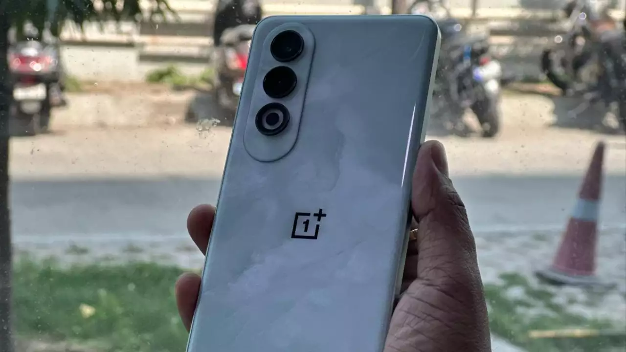 OnePlus Nord CE 4 Unboxing & Quick Review